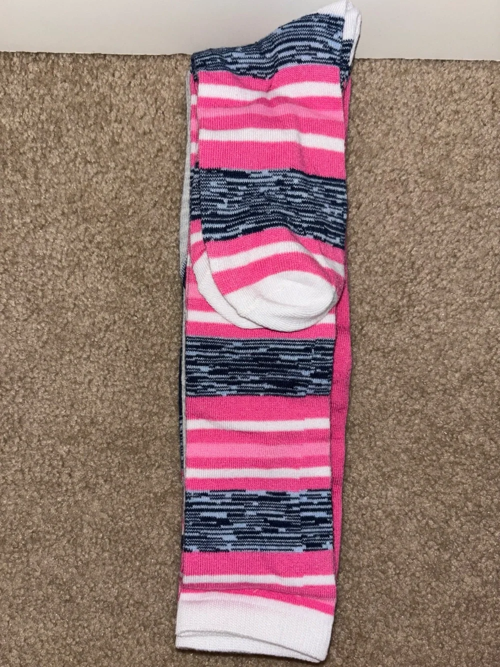 NOBO No Boundaries 4 Pair Knee High Socks Pink Fits Shoe Size 4-10 Womens New